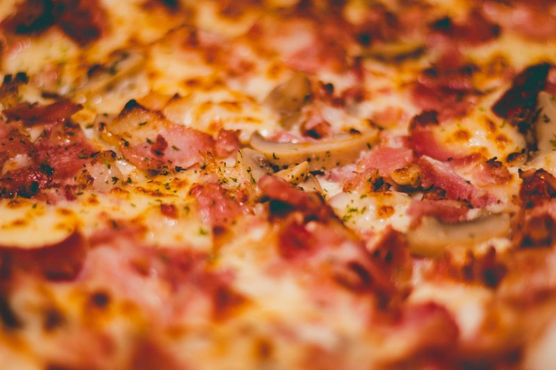Live music evening event at Pizza luce restaurant